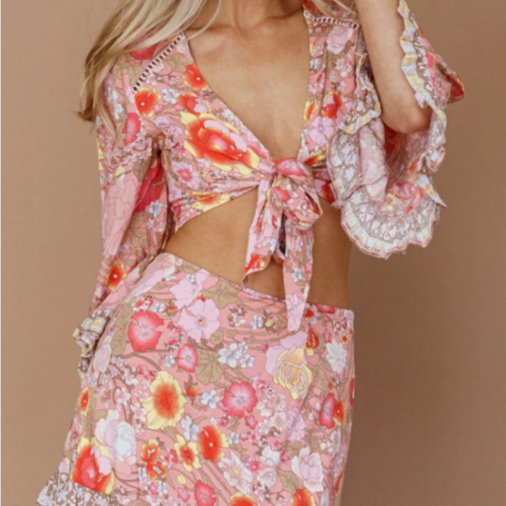 Selfie Leslie Pink Floral Tie-Front top and Skirt Set - Picture 2 of 4